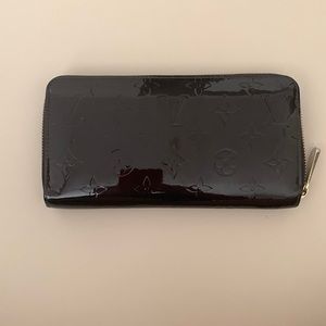 Pre-owned Louis Vuitton Monogram Vernis Zippy Wallet Amarante